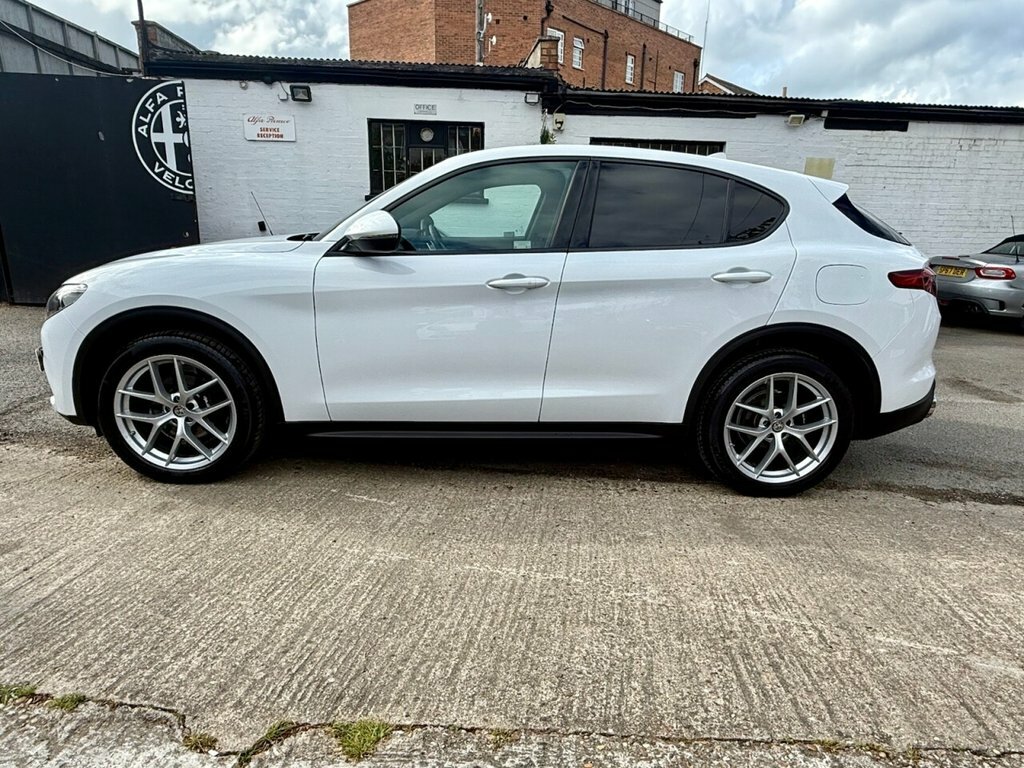 Alfa Romeo Stelvio 2.2L Milano Edizione White #5