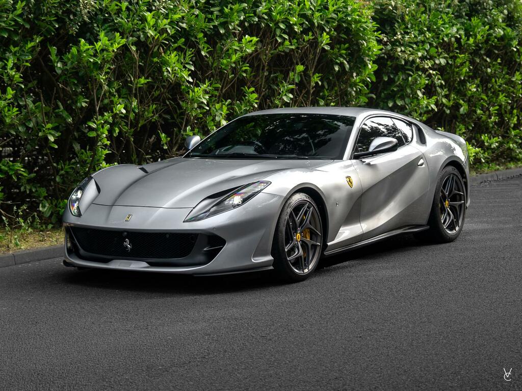 Ferrari 812 Superfast Superfast Silver #2