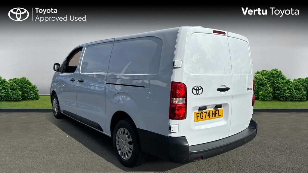 Toyota PROACE Icon FG74HFL White #4