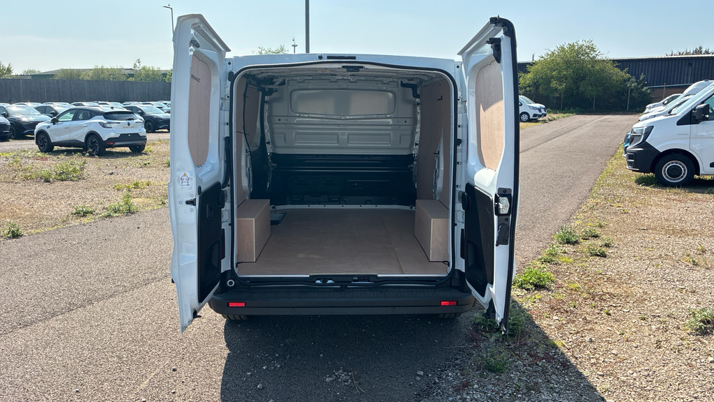 Renault Trafic Advance White #4