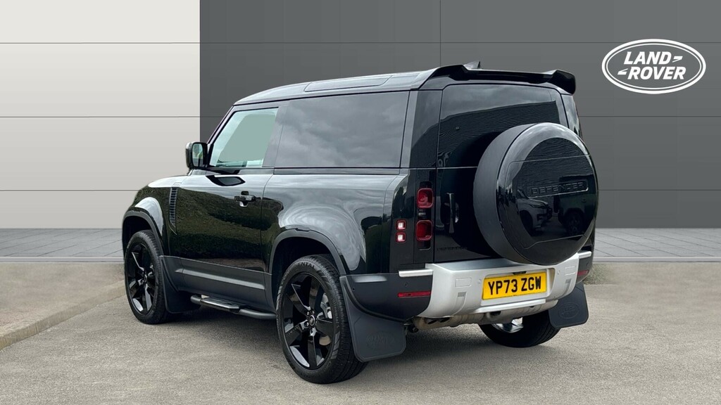 Land Rover Defender 90 Se Black #2