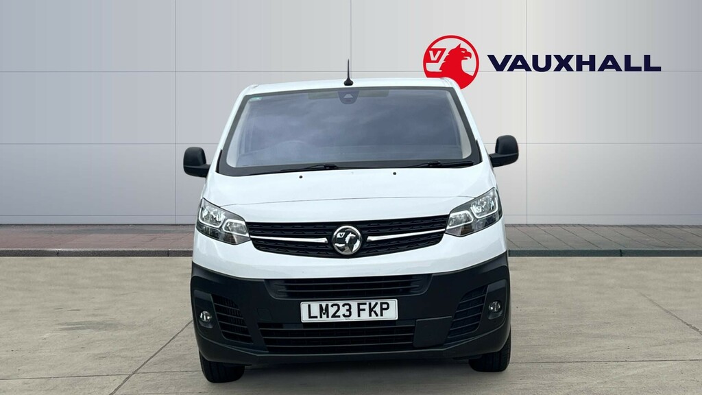 Vauxhall Vivaro Dynamic White #3