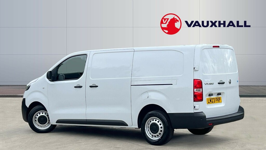 Vauxhall Vivaro Dynamic White #2