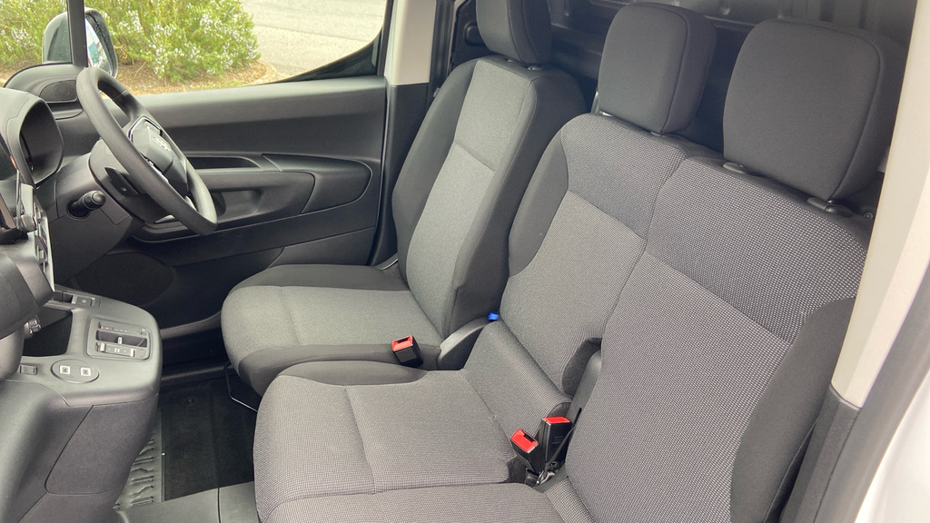 Vauxhall Combo-e Life Pro White #2