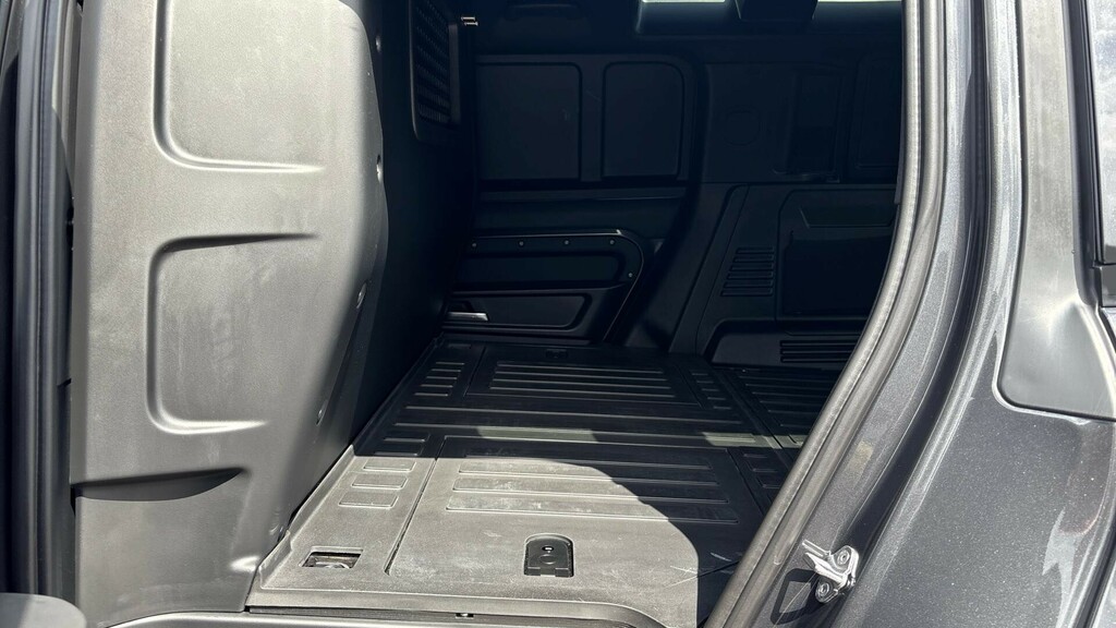 Land Rover Defender 110 X-dynamic Hse YD23JGP Grey #4