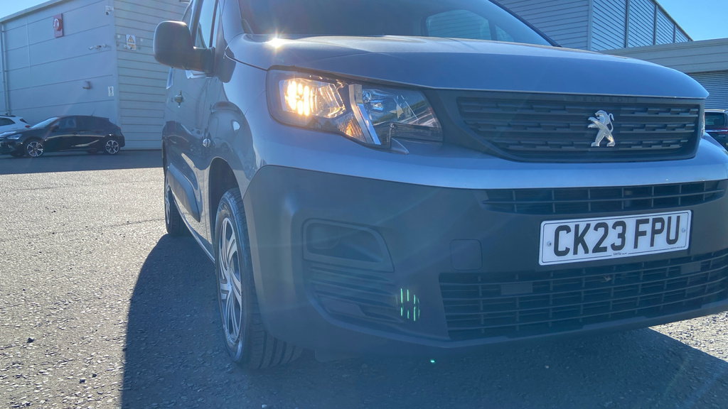Vauxhall  Exclusive Black #23