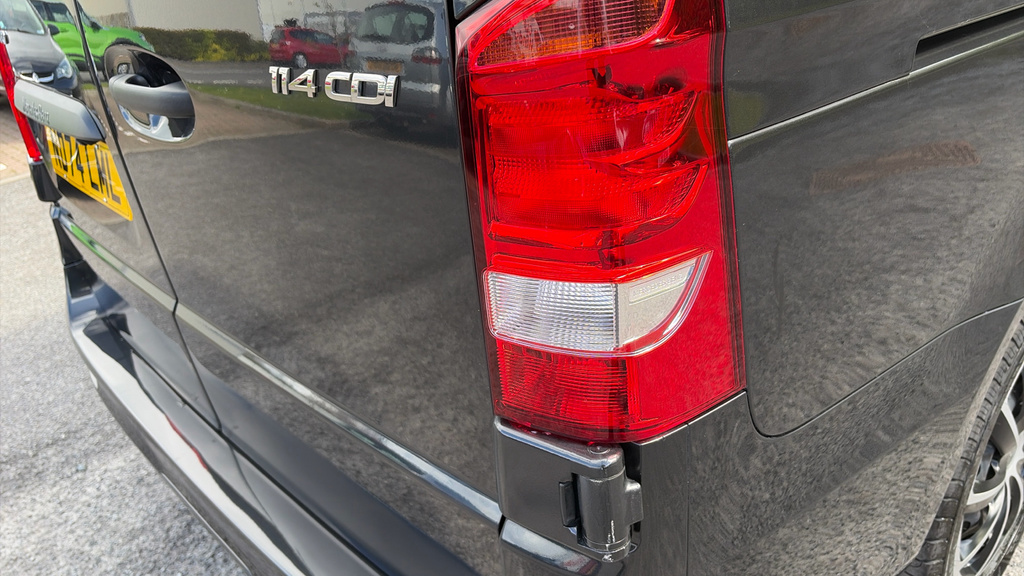 Vauxhall Hatchback Red #34