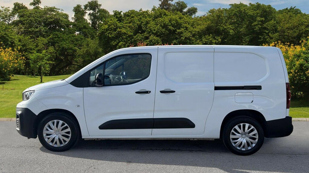 Peugeot Partner Diesel MT71KHA White #4