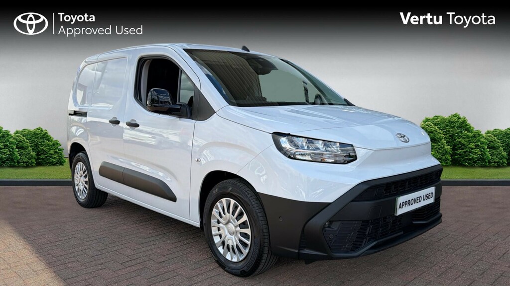 Toyota Proace City Icon White