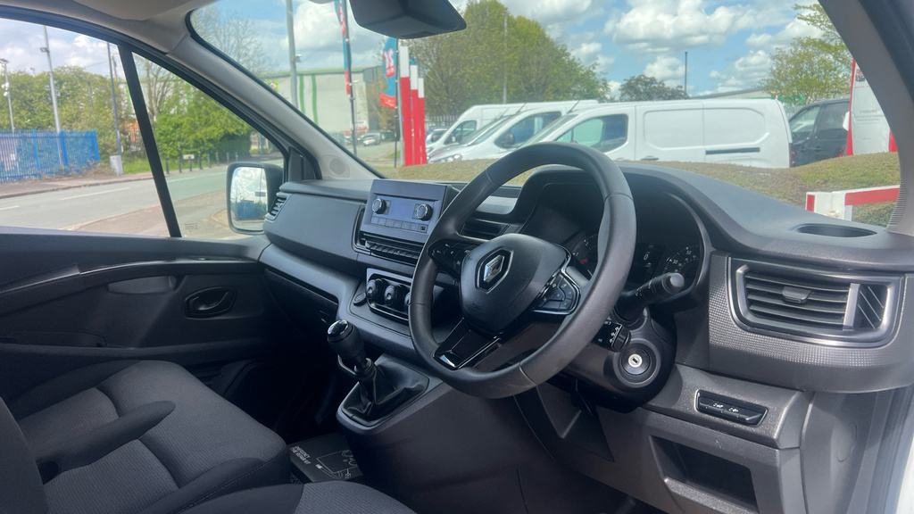 Renault Trafic Business White #6