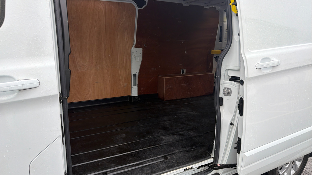 Ford Transit Custom Limited White #5
