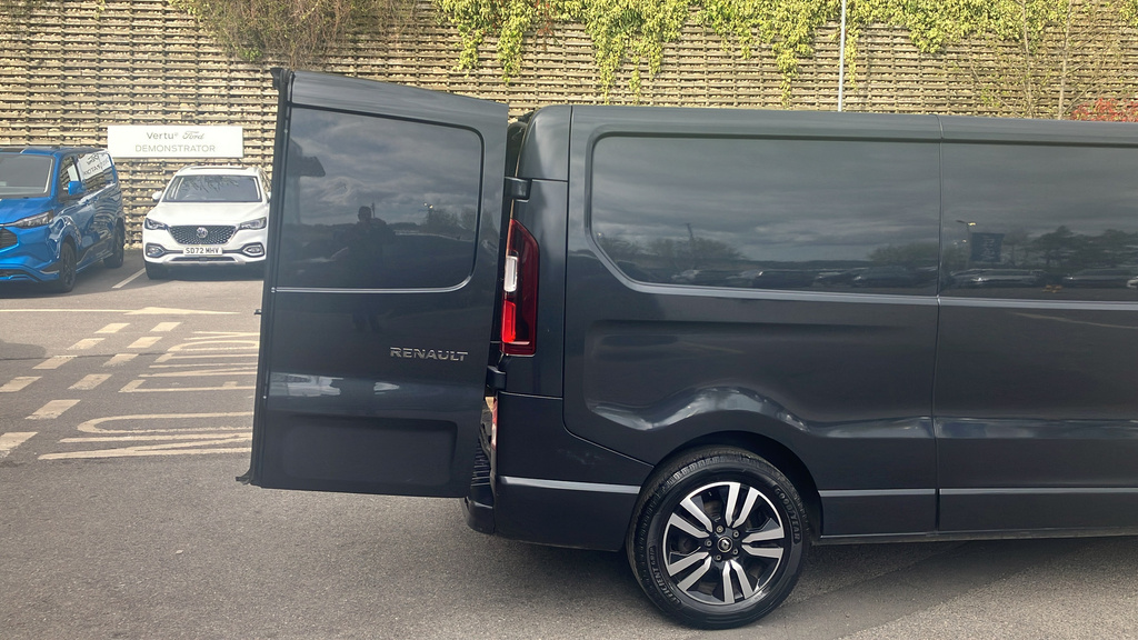 Renault Trafic Sport VA23POH Grey #2