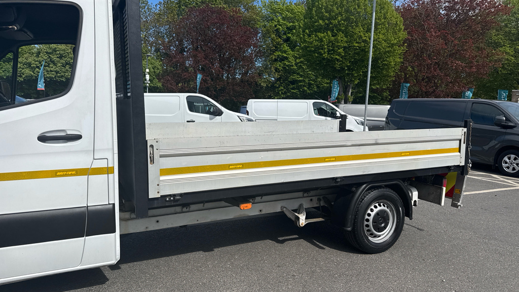 Mercedes-Benz Sprinter Diesel White #4