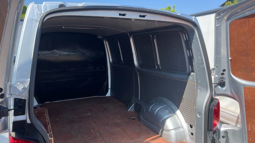 Volkswagen Transporter Highline EX71FDJ Silver #4
