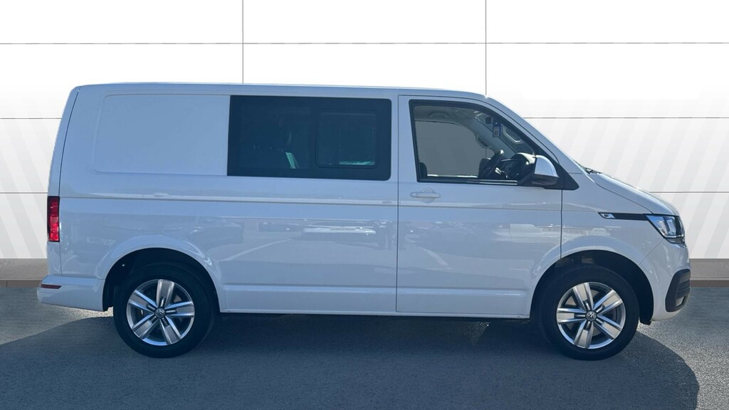 Volkswagen Transporter Highline OY24HJX White #5