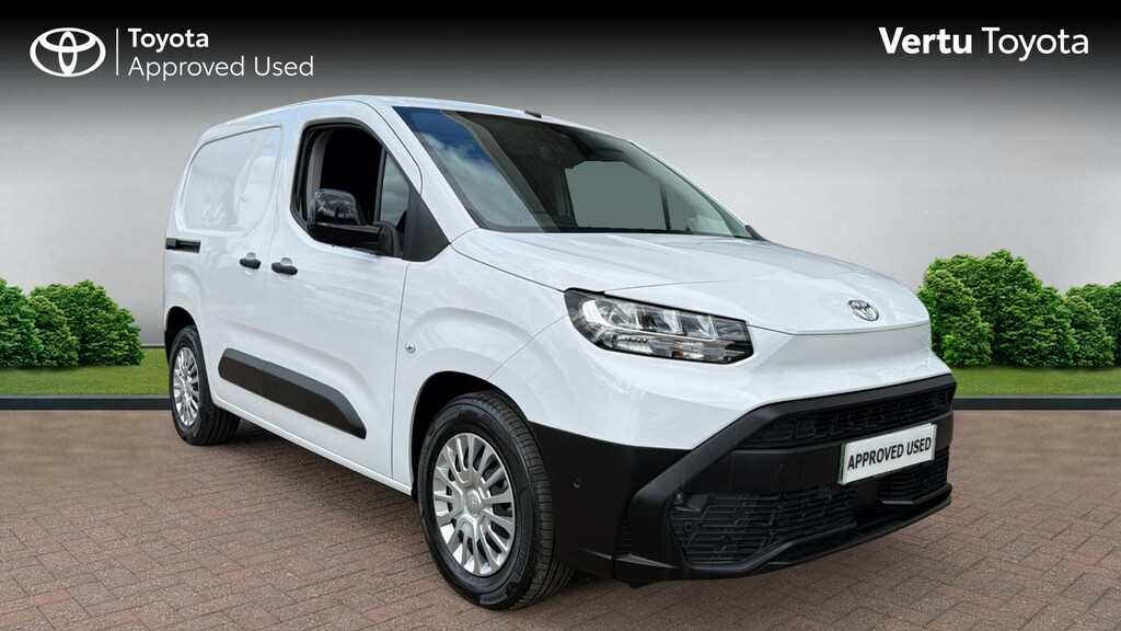 Toyota Proace City Icon White