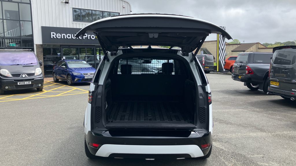 Land Rover Discovery Dynamic Hse Commercial AU24NVX White #3