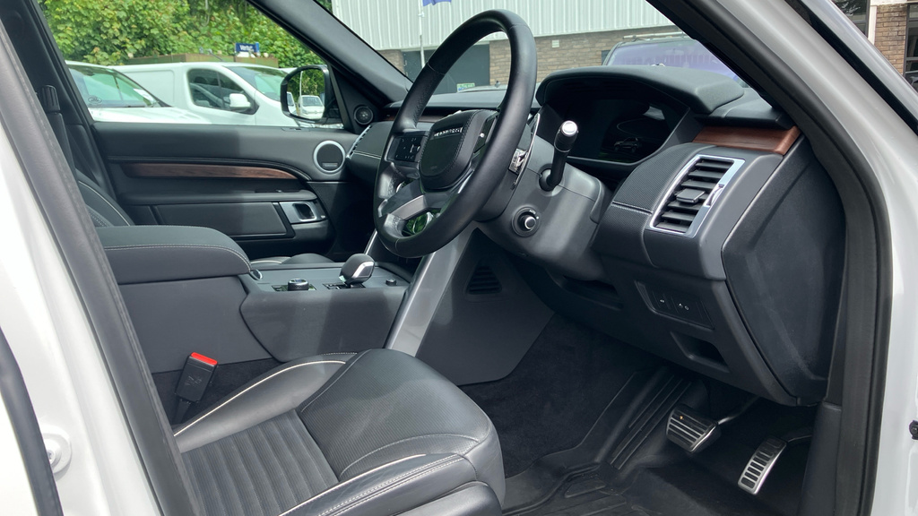 Land Rover Discovery Dynamic Hse Commercial AU24NVX White #6