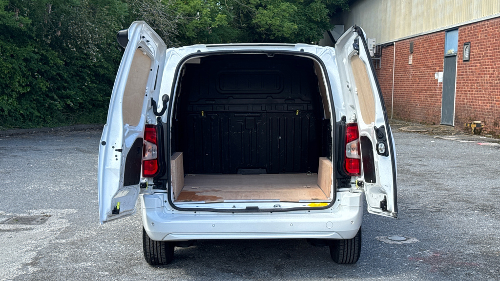 Citroen Berlingo Driver Pro WN22JUO White #3