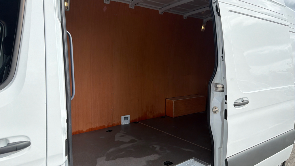 Mercedes-Benz Sprinter Pro KN25LBP White #5