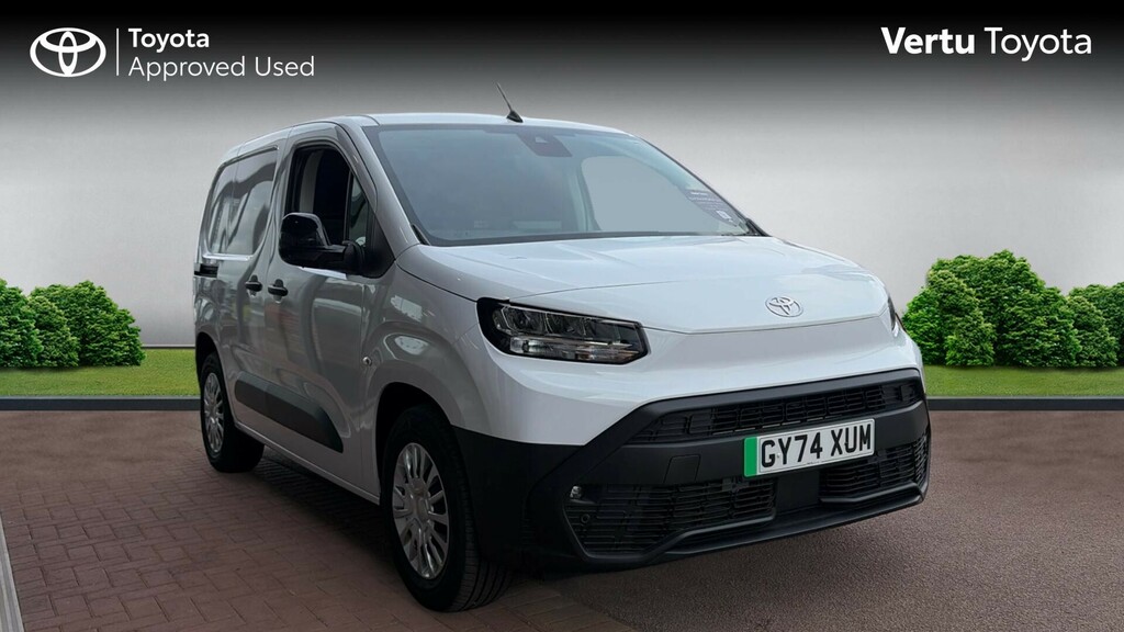 Toyota Proace City Icon White