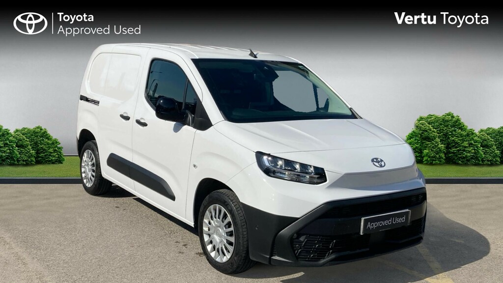 Toyota Proace City Icon White