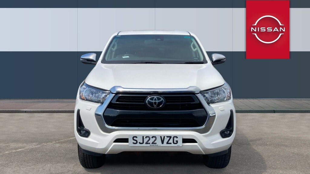 Toyota HILUX Icon White #2