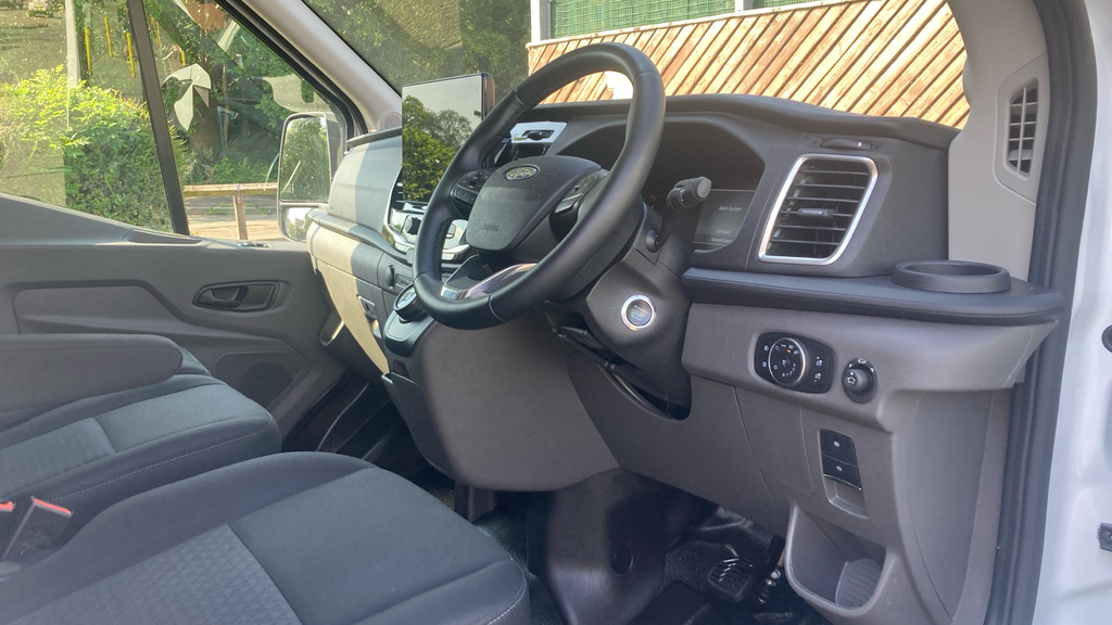 Ford Transit Custom Limited WN75UBX White #4