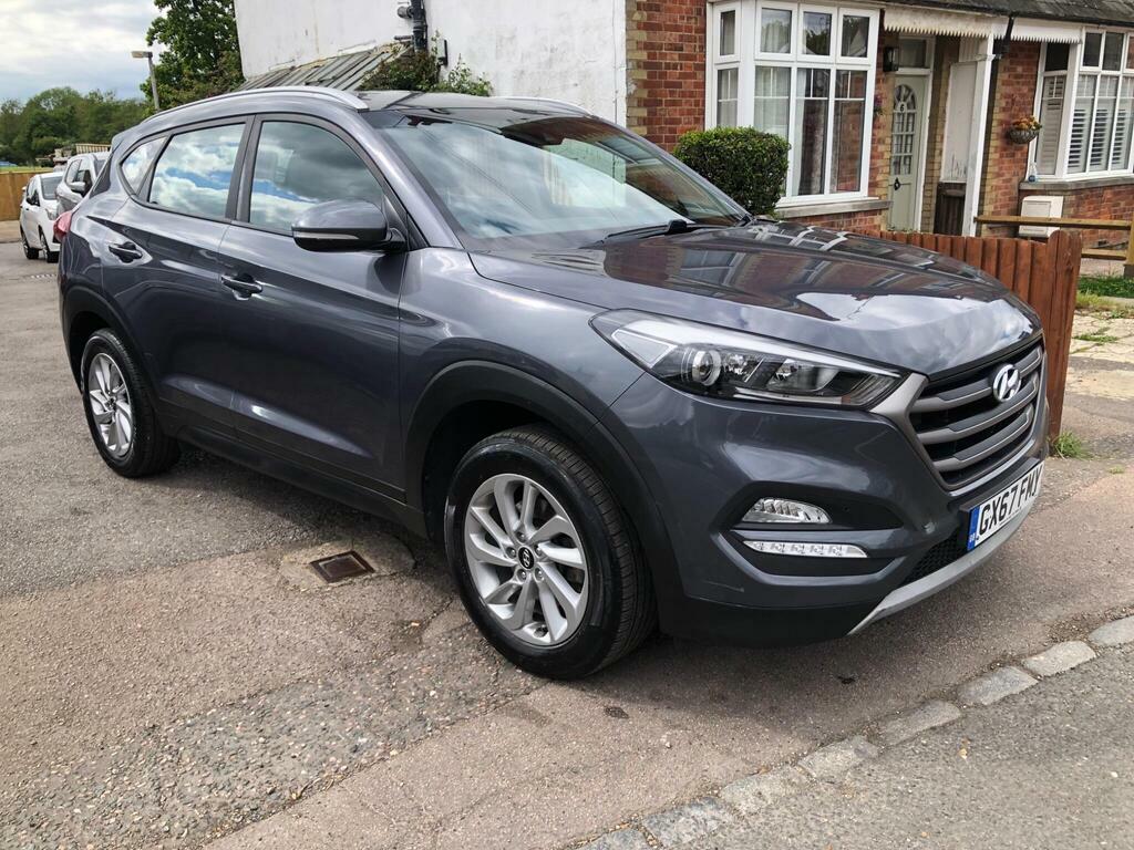 Hyundai Tucson 1.6 Gdi Blue Drive Se Nav Euro 6 S S GX67FMY Grey #3