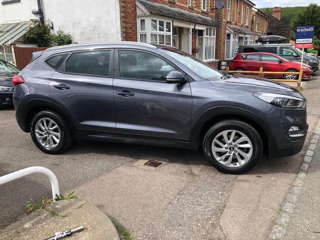 Hyundai Tucson 1.6 Gdi Blue Drive Se Nav Euro 6 S S GX67FMY Grey #4