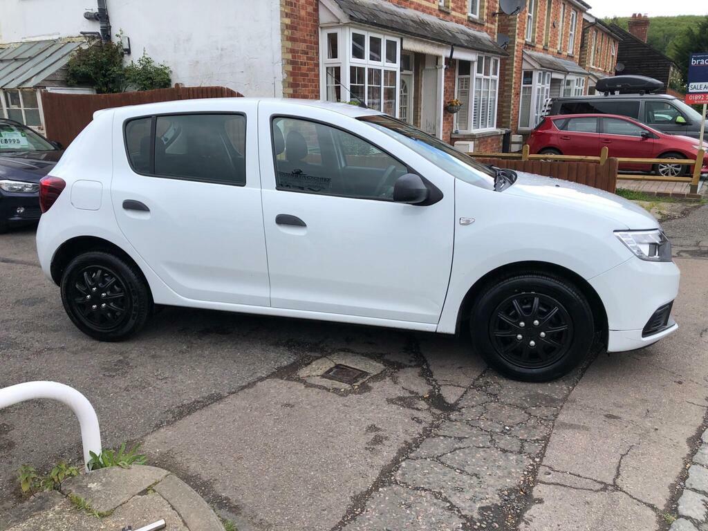 Dacia Sandero 1.0 Sce Ambiance Euro 6 GY18OTZ White #4