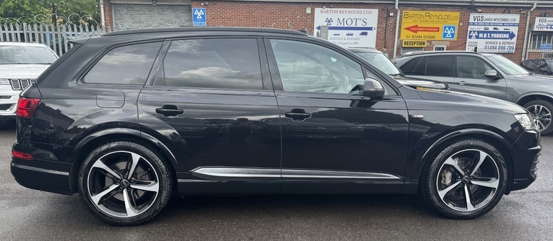 Audi Q7 3.0 Tdi V6 Black SC18FZA Black #6