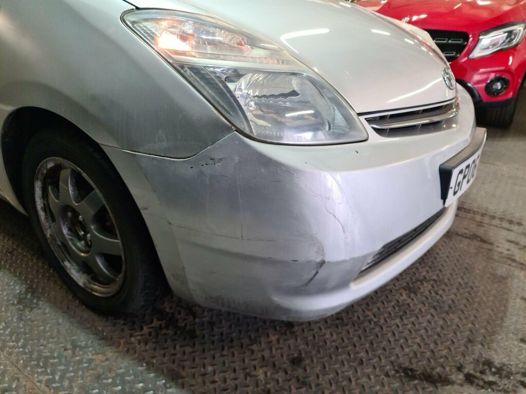 Toyota Prius 1.5 T4 Cvt Silver #21