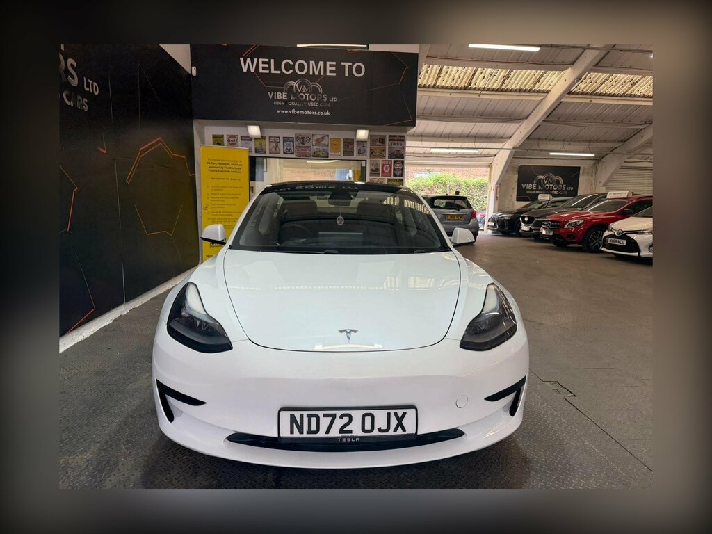 Tesla Model 3 Auto Rwd 4dr White