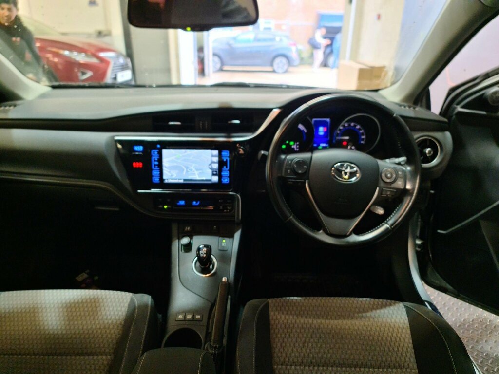 Toyota Auris 1.8 Vvt-h Design Cvt Euro 6 Ss CA67KFK Grey #2