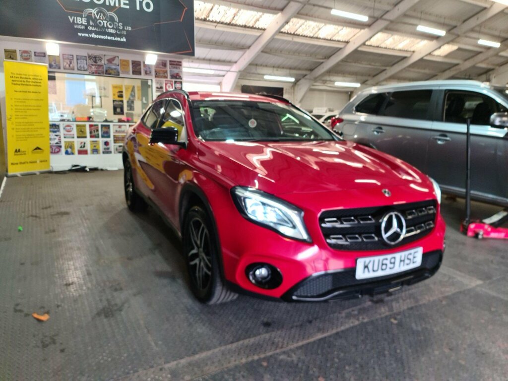 Mercedes-Benz GLA Class 1.6 Gla180 Urban Edition 7G-dct Euro 6 Ss KU69HSE Red #2
