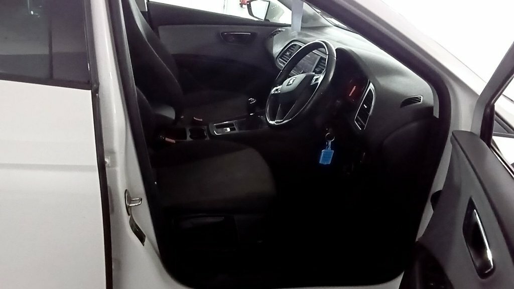 Seat Leon 1.6L Se Dynamic KN20VFO White #5