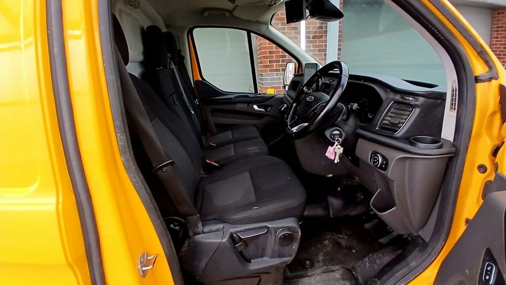 Ford Transit Custom 2L Trend FJ22OZV White #3