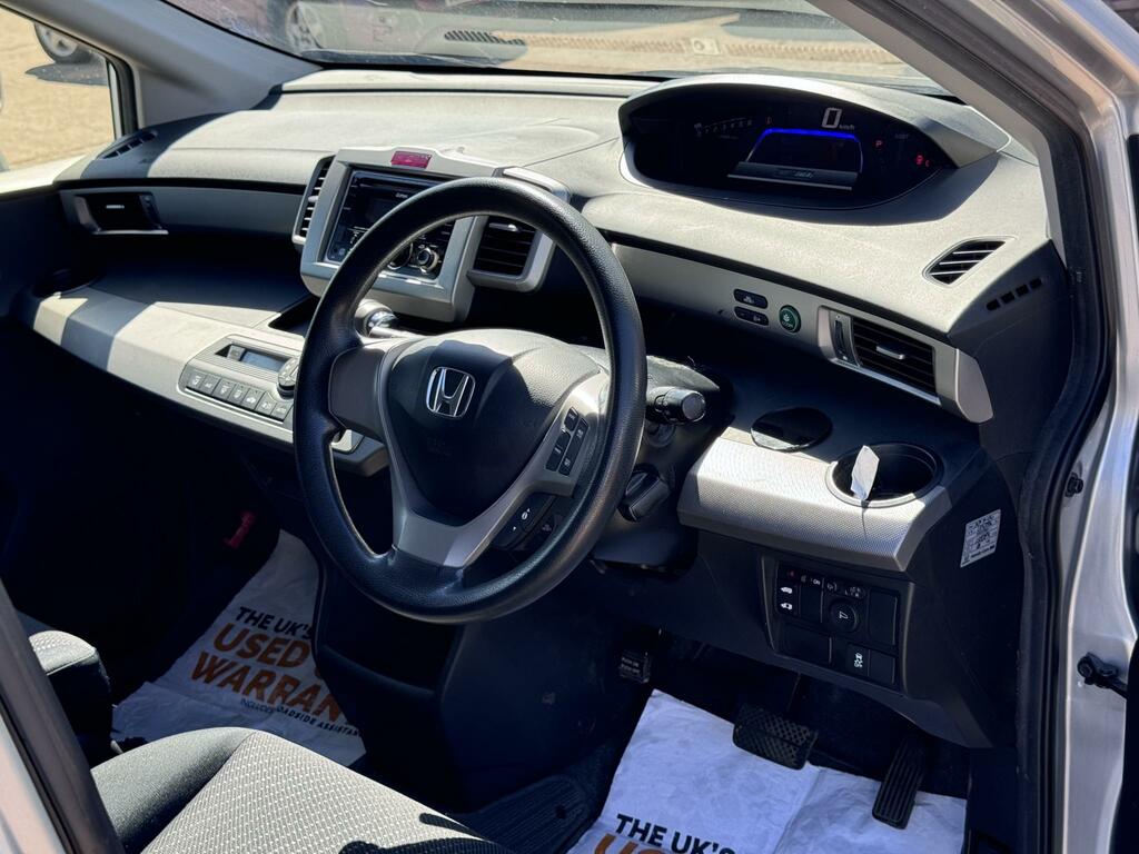 Honda Freed 1.5 Hybrid 7 Seats BX61PCU Silver #4