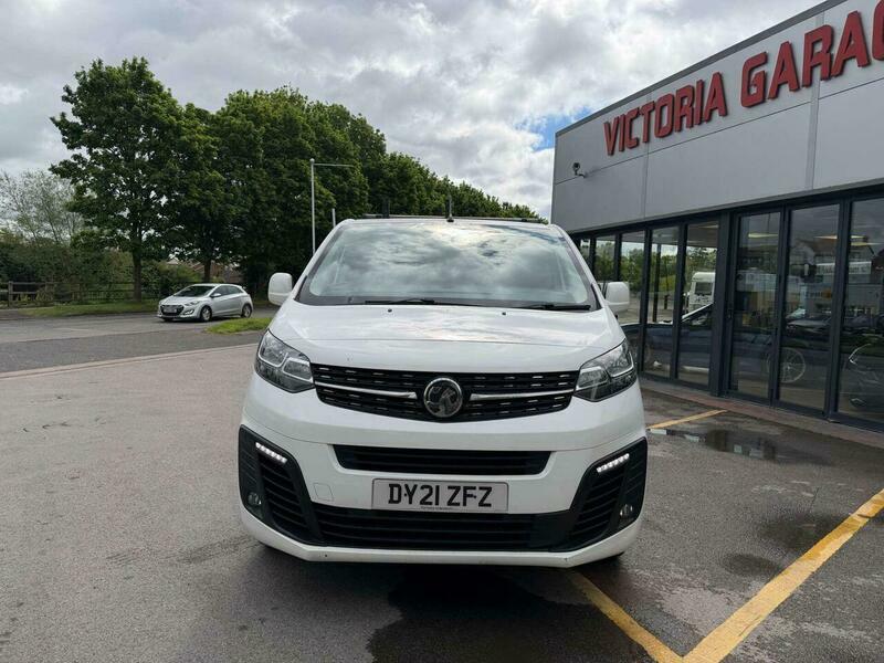 Vauxhall Vivaro 1.5 Turbo D 2900 DY21ZFZ White #2