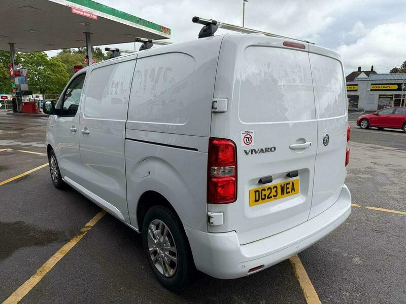 Vauxhall Vivaro 1.5 Turbo D 2700 DG23WEA White #5