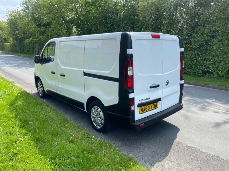 Vauxhall Vivaro Van MA68YOW White #3