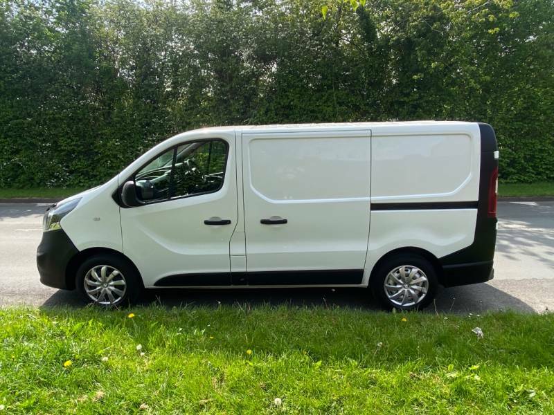 Vauxhall Vivaro Van MA68YOW White #2