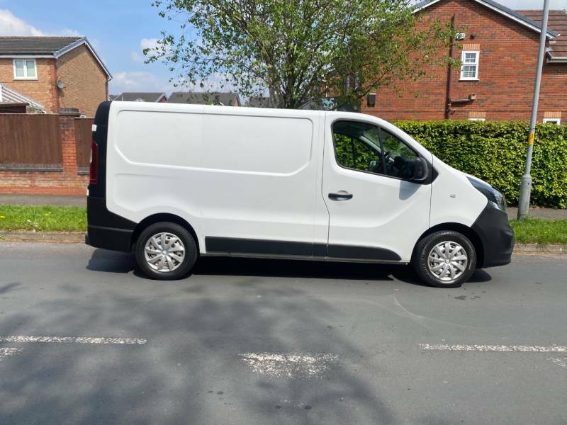 Vauxhall Vivaro Van MA68YOW White #6