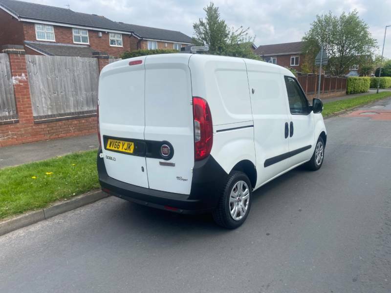 Fiat Doblo Doblo 16V Multijet White #6