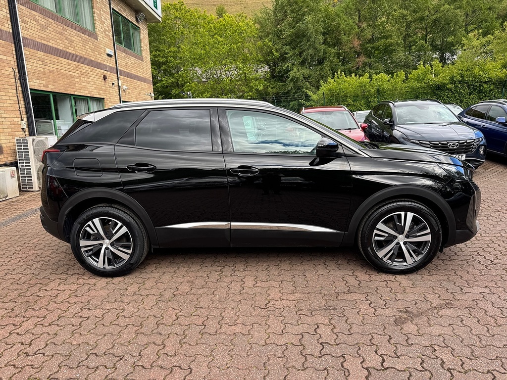 Peugeot 3008 Puretech Allure Premium CV23UNJ Black #4