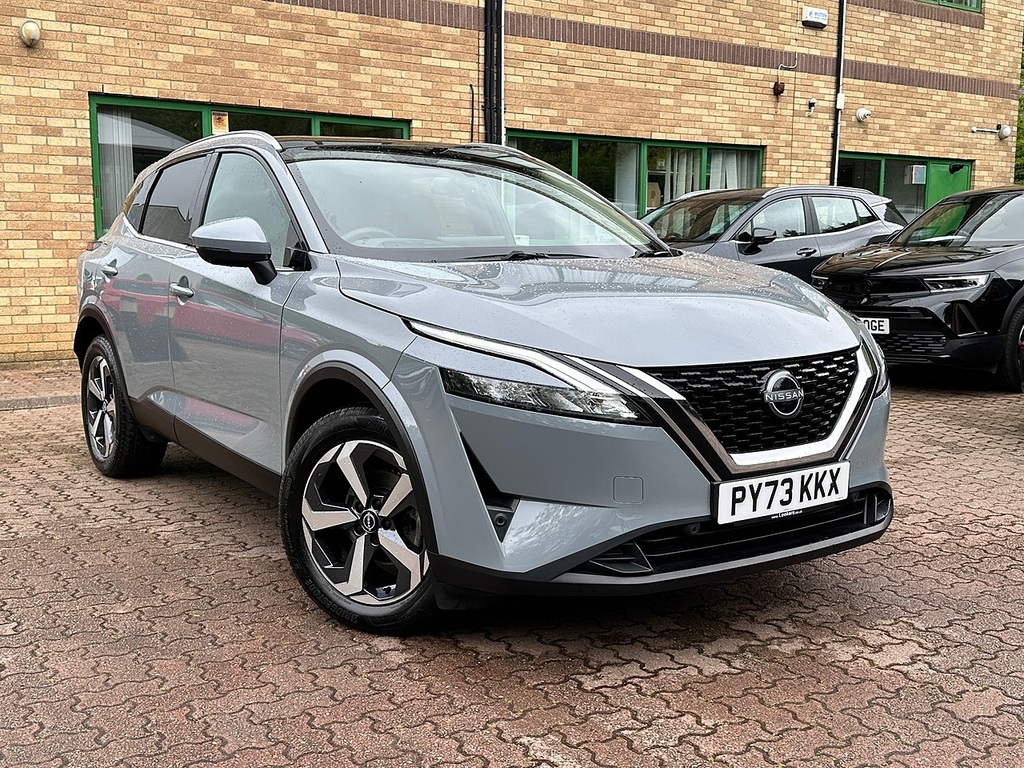 Nissan Qashqai Dig-t Mhev N-connectaglass Roof Grey