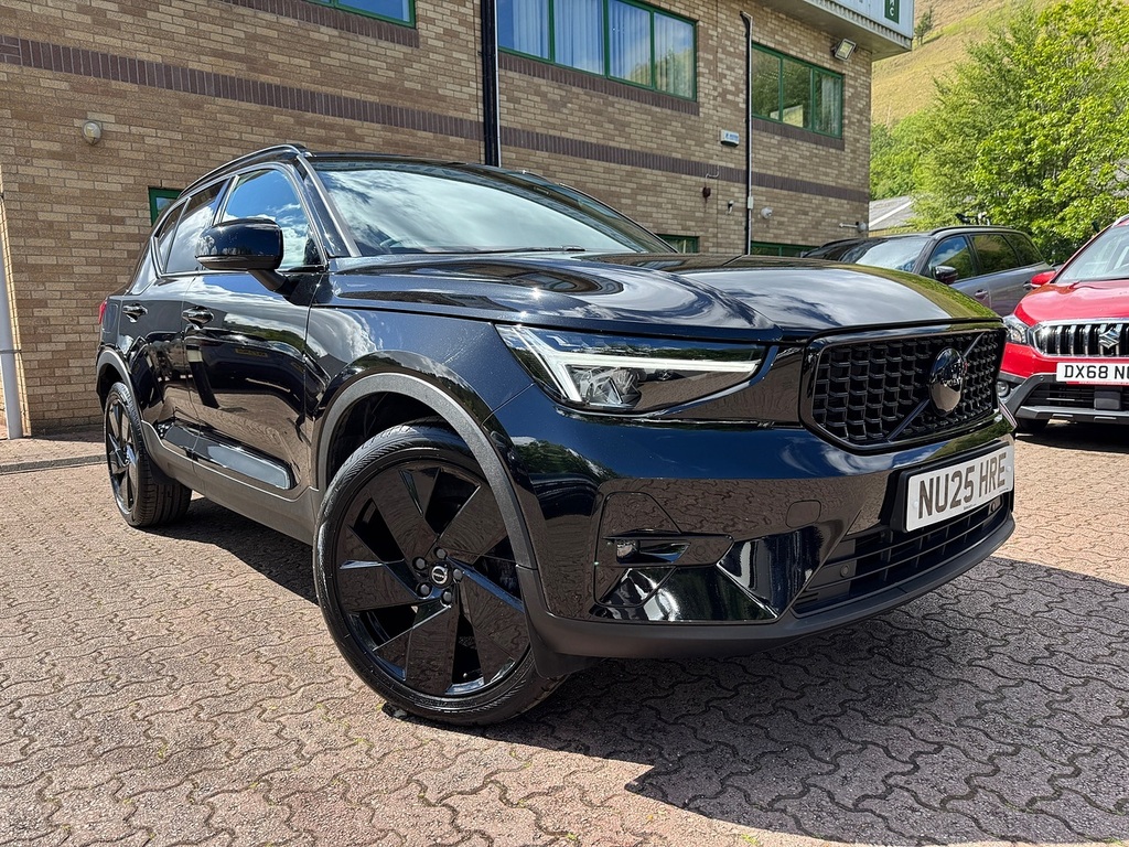 Volvo XC40 B4 Mhev Plus Black Edition Black