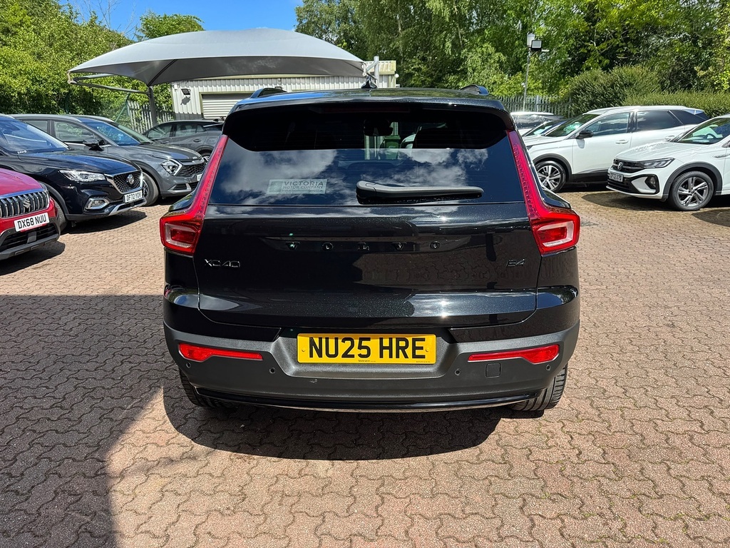 Volvo XC40 B4 Mhev Plus Black Edition NU25HRE Black #6