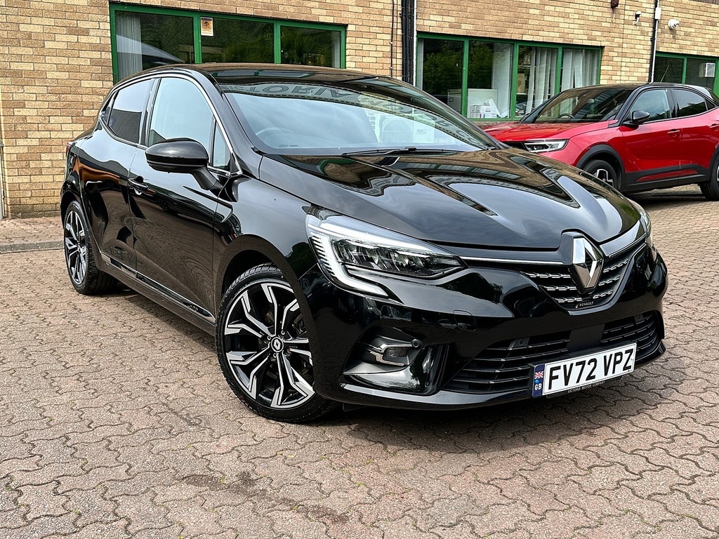 Renault Clio E-tech Techno Black